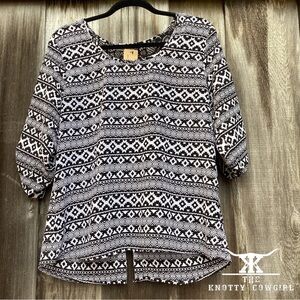 Black/White Aztek Shear Blouse Sz Lg